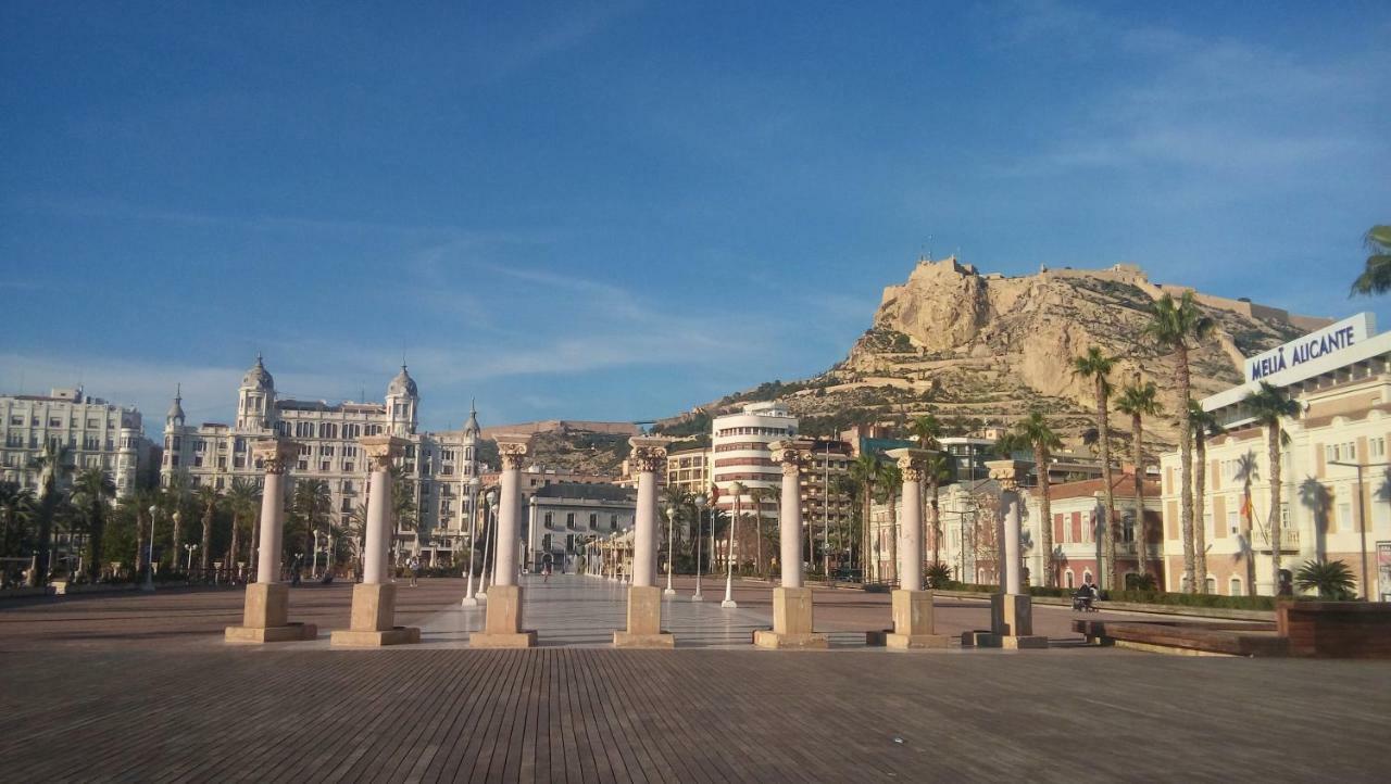Love Alicante Esterno foto