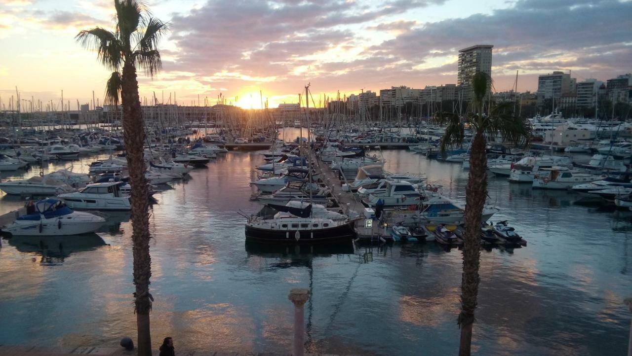 Love Alicante Esterno foto